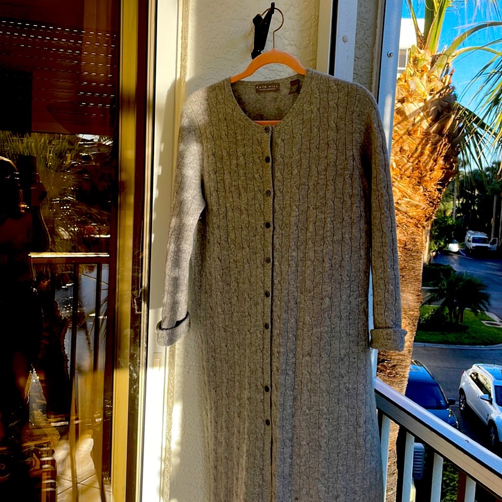 Grey cashmere long grey sweater